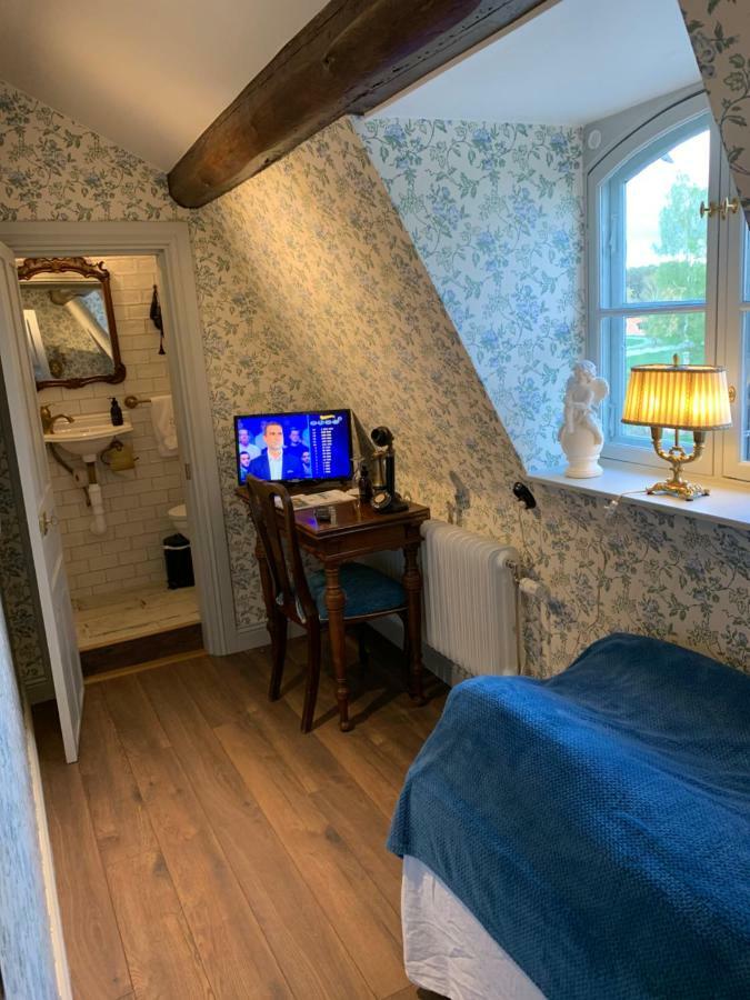 Bed & Breakfast Wedevågs Herrgård 4*